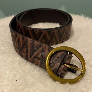 ARITZIA Small Brown Belt